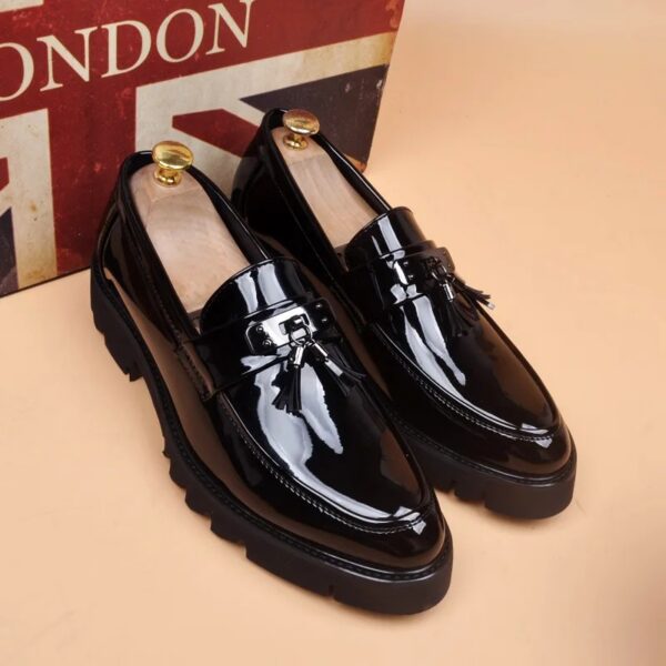 Chaussures de luxe en cuir verni