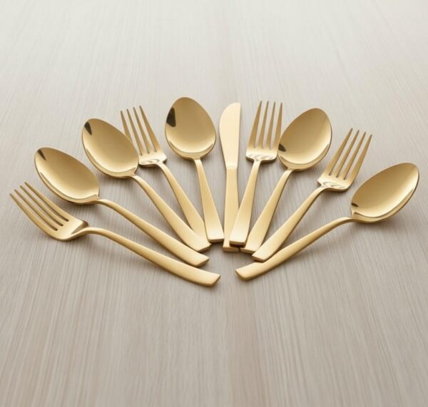 Couvert en acier inoxydable